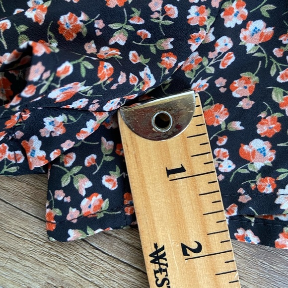 Wild Honey Floral Romper Bell Sleeves Size S Ditsy Floral Boho Summer Tie Hippie - Picture 9 of 11